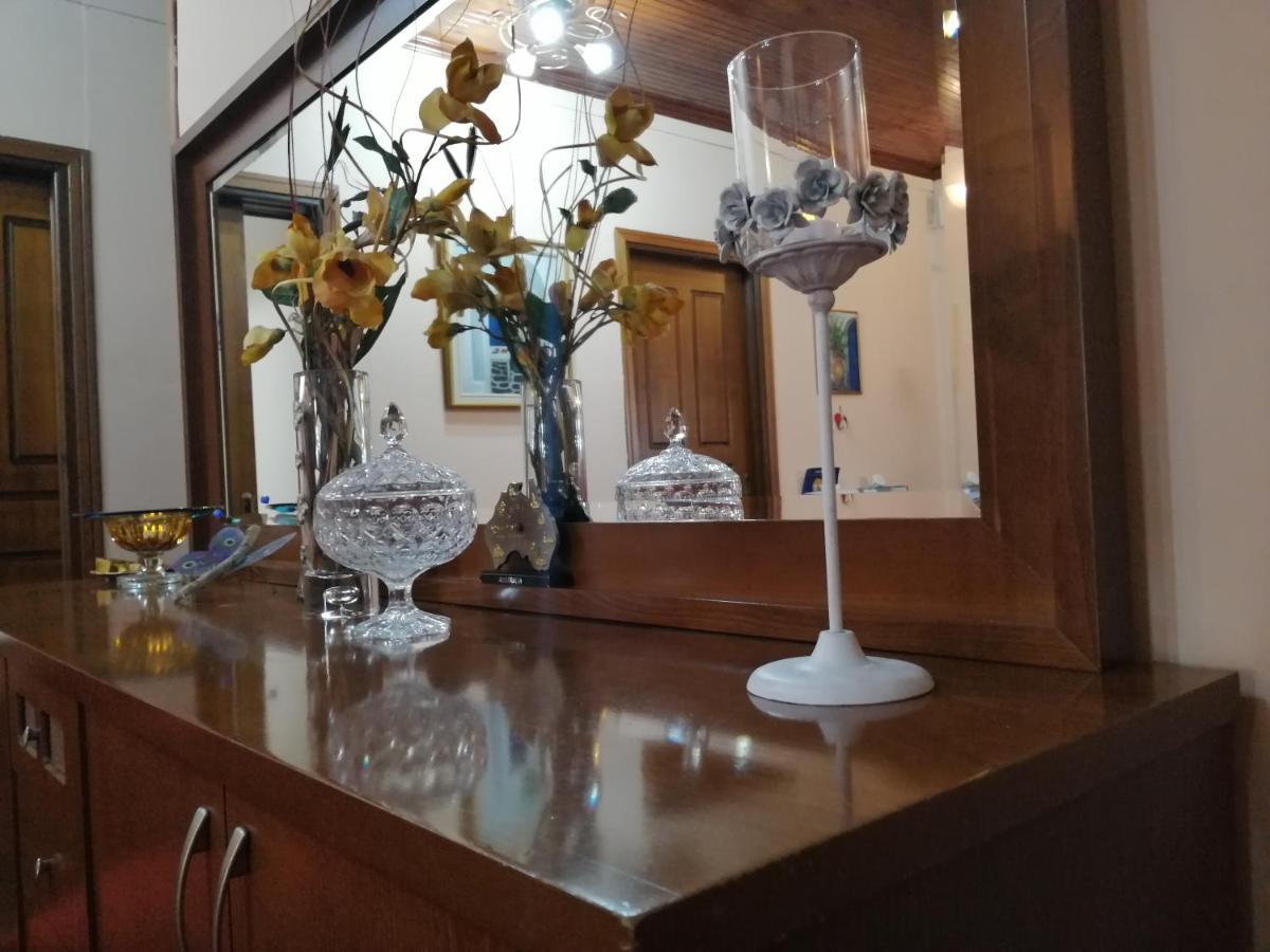 Rodomelo House With Terrace - 4 Bedrooms Leonídion Екстериор снимка