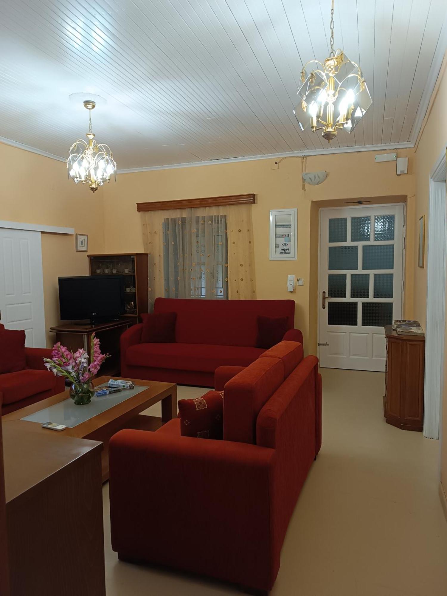 Rodomelo House With Terrace - 4 Bedrooms Leonídion Екстериор снимка