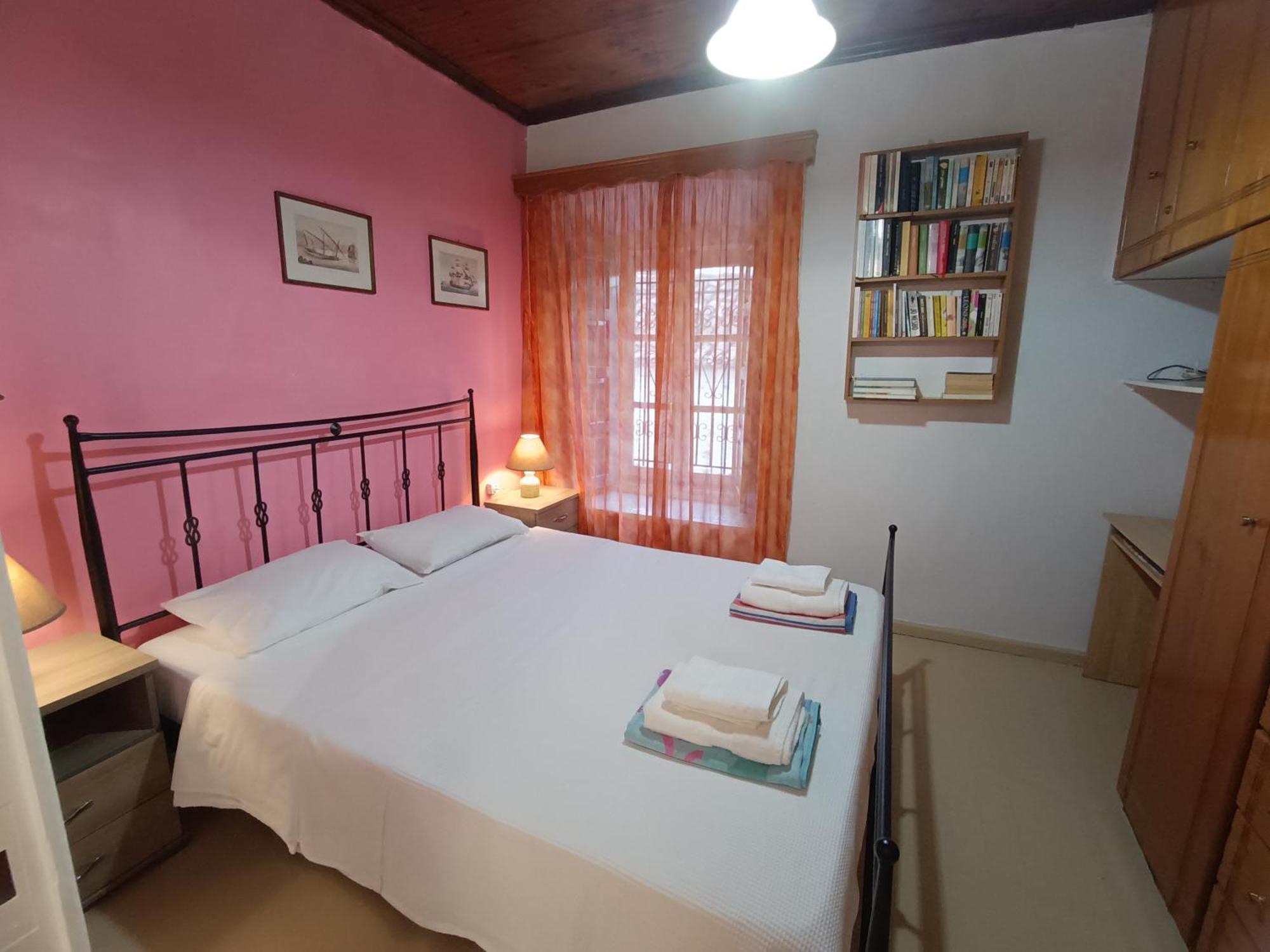 Rodomelo House With Terrace - 4 Bedrooms Leonídion Екстериор снимка