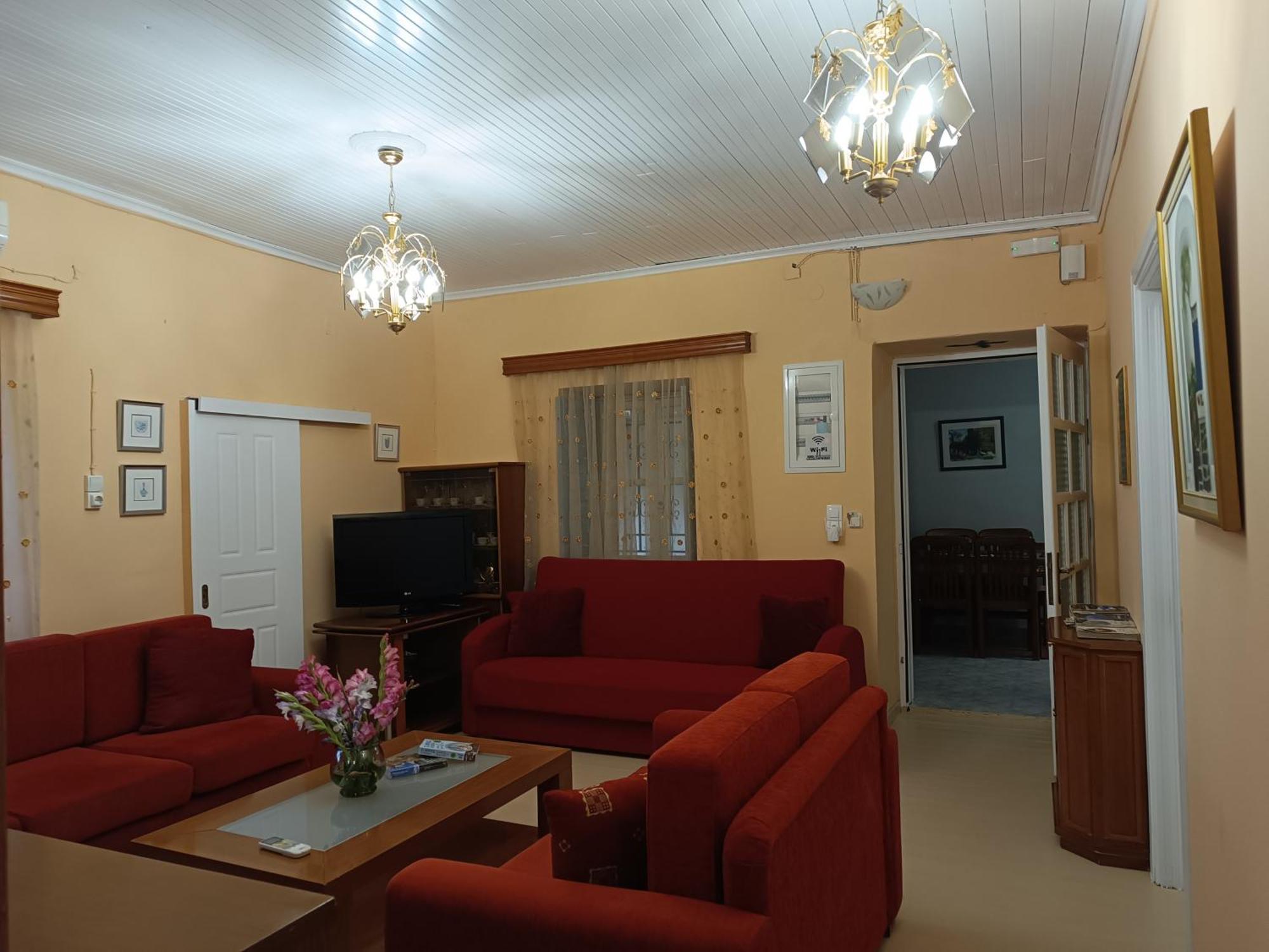 Rodomelo House With Terrace - 4 Bedrooms Leonídion Екстериор снимка